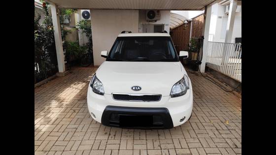 KIA SOUL 1.6 EX 16V FLEX 4P MANUAL KIA SOUL 1.6 EX 16V FLEX 4P MANUAL